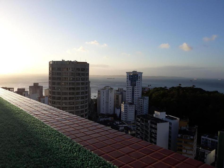 Maravilhoso Apartamento 2 Quartos Com Ofuro Porto Da Barra Salvador Summer Barra Flat ภายนอก รูปภาพ